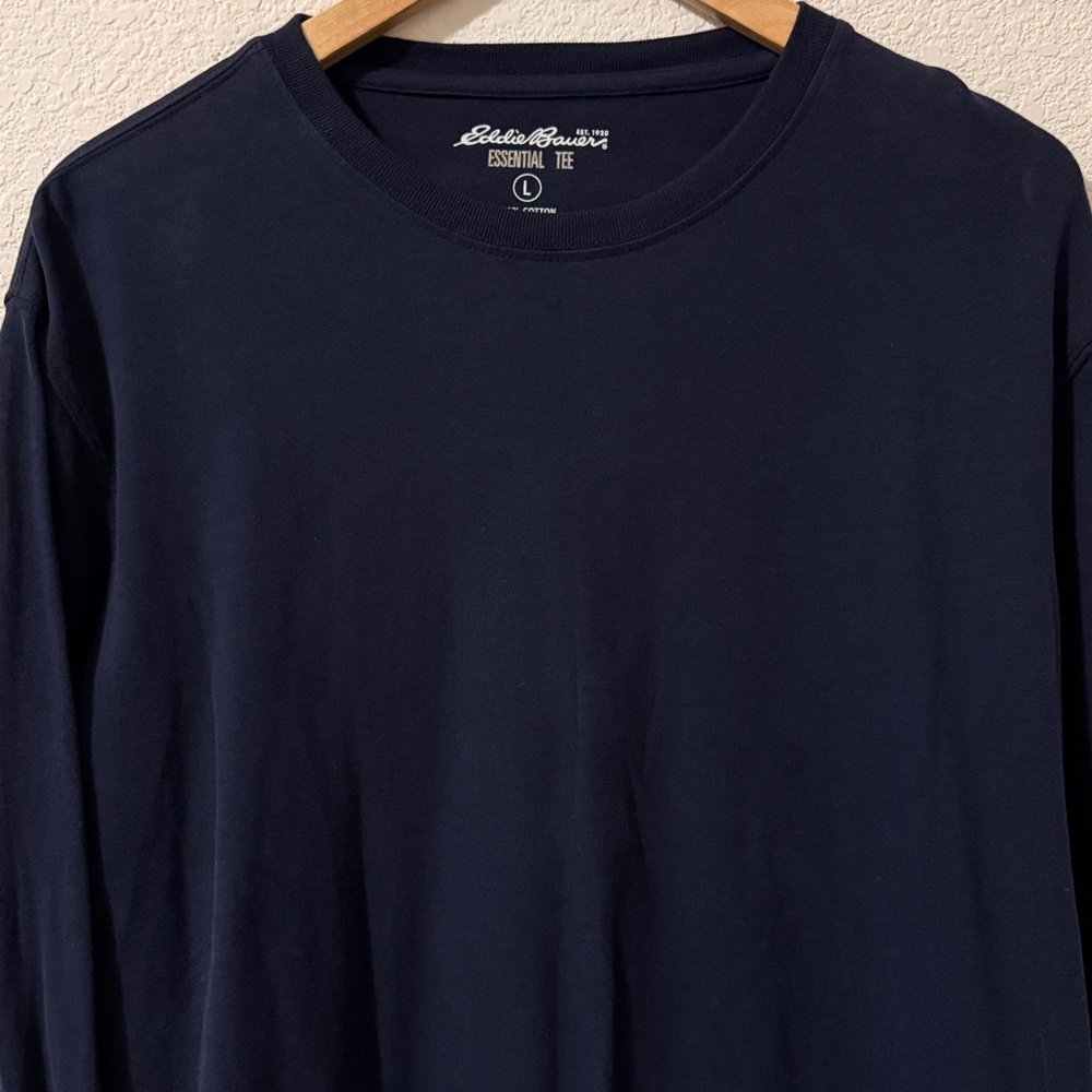 Eddie Bauer Navy Long Sleeve 100% Cotton Essential Tee, Large, Crewneck